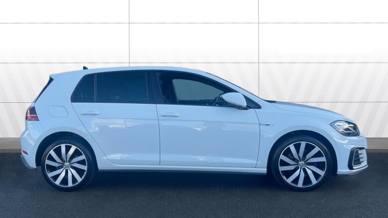 Volkswagen Golf 1.4 TSI GTE Advance 5dr DSG Hatchback